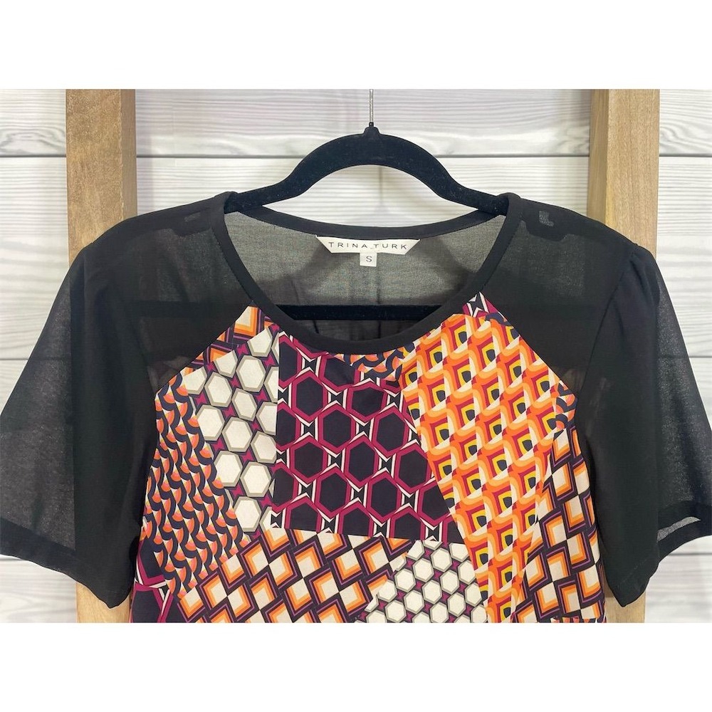Trina Turk Women's Geometric Print Blouse Sheer Sleeves Size S - Picture 4 of 12